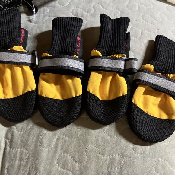 Muttluks All Weather Set Of 4 Black XXS Warm All Weather Boots - Picture 4 of 7